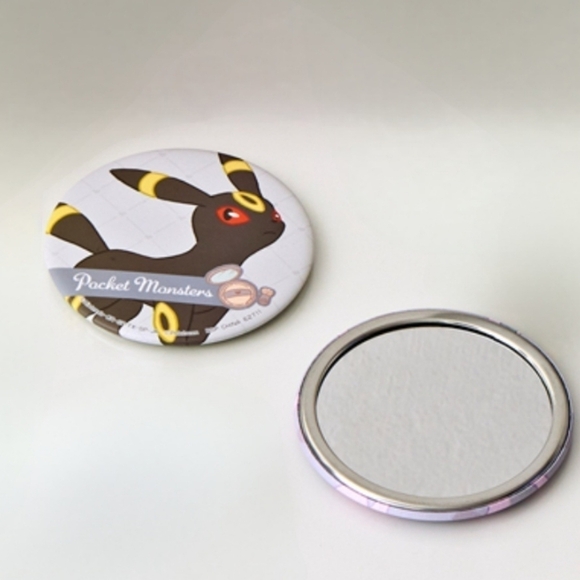 Pokémon Umbreon Handheld Travel Mirror - Picture 1 of 4